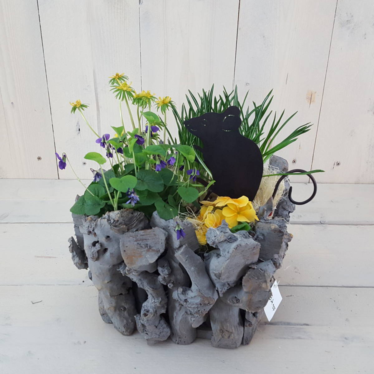 Cache-pot en écorce