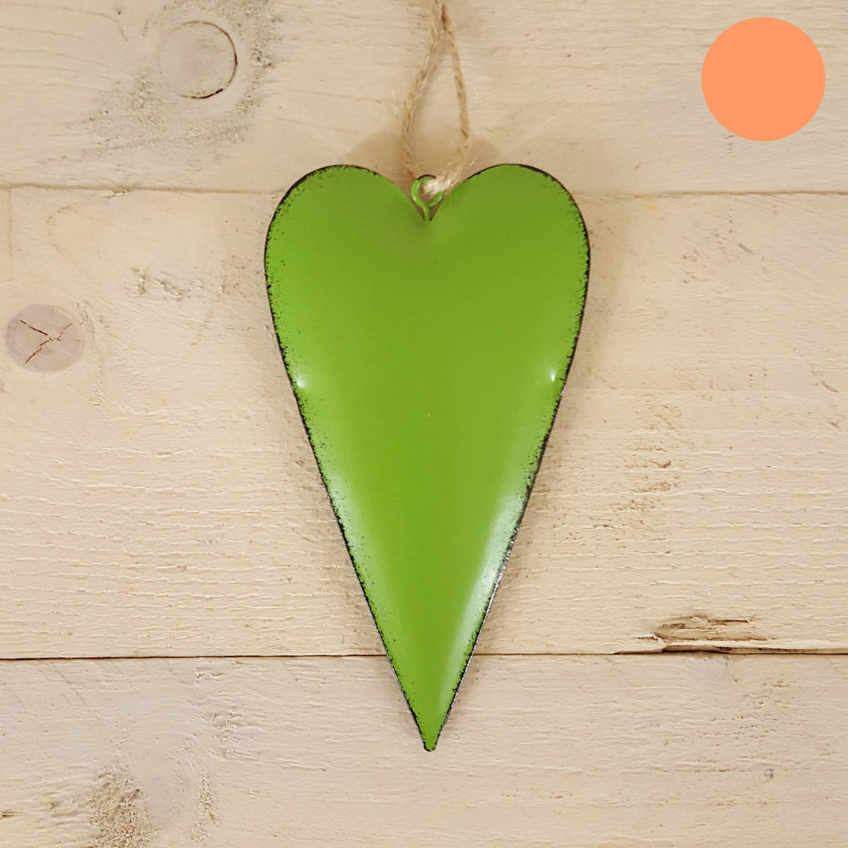 Coeur en métal peint