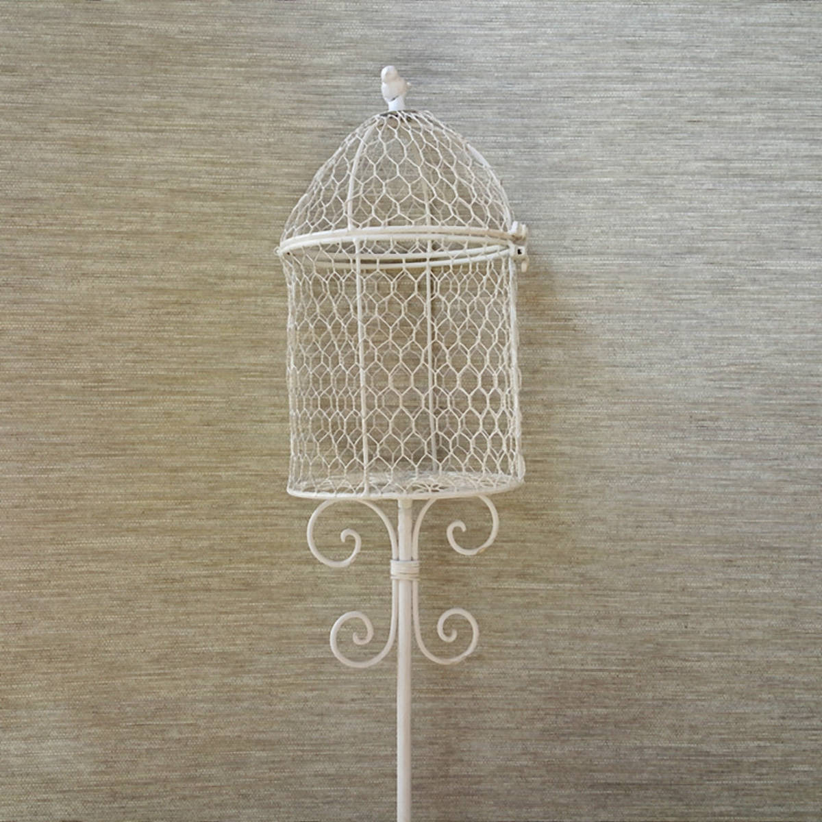 Cage pour oiseau, sur tige