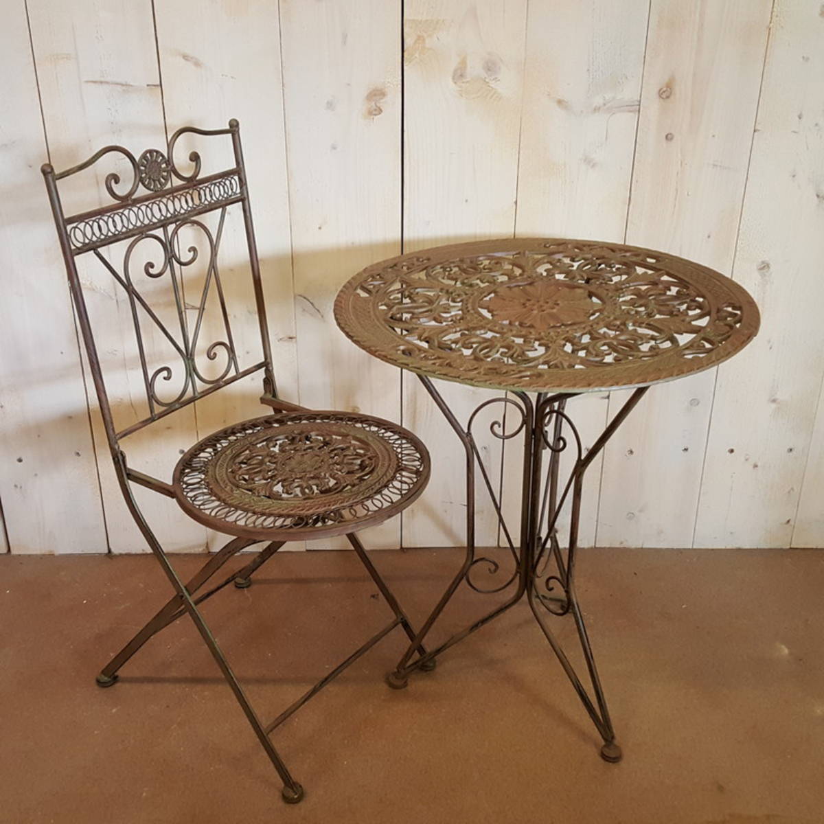 Tisch aus Gusseisen, aufwendiges Design