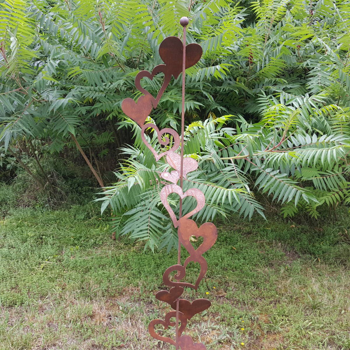 Coeurs sur tige, en fer rouillé, hauteur 180cm