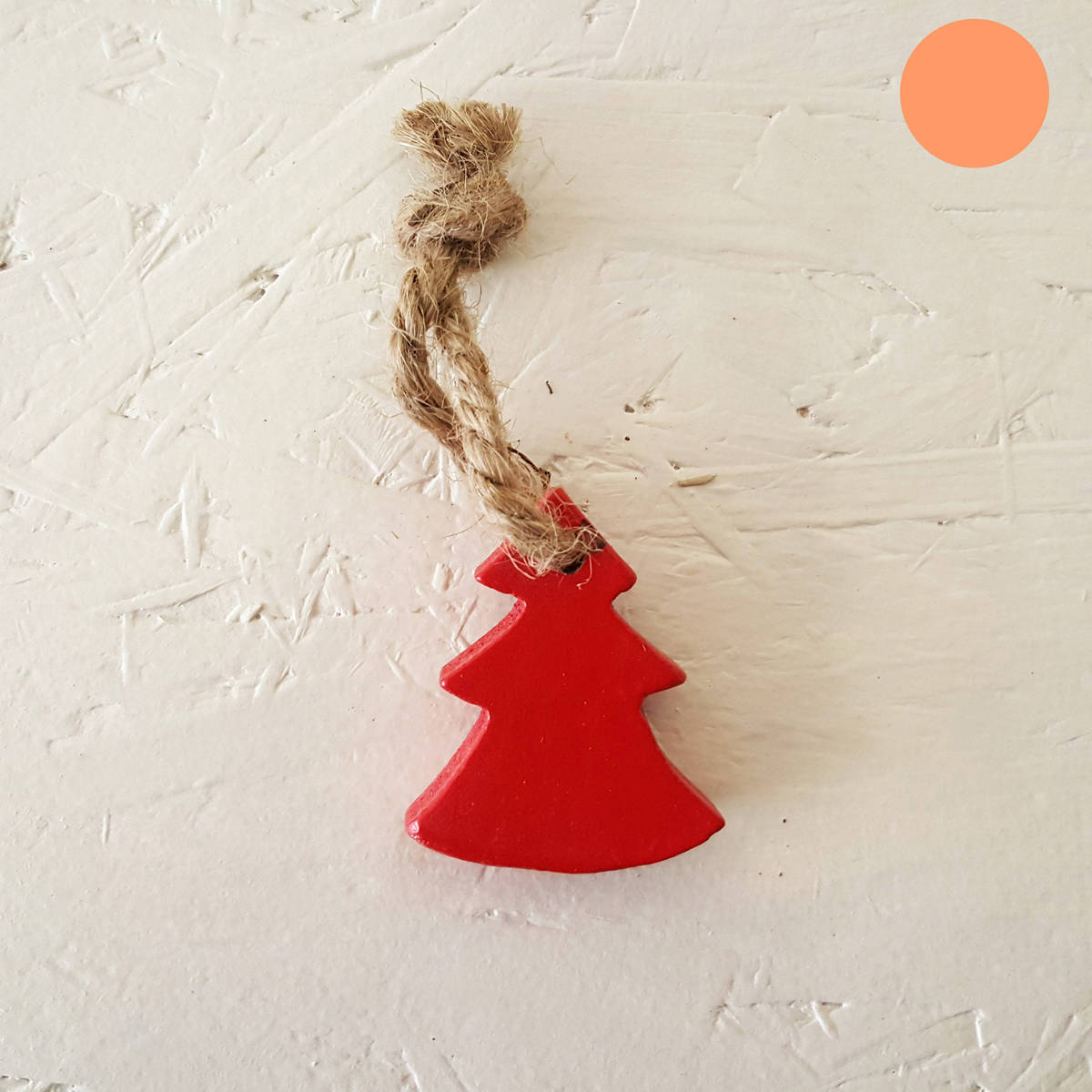 Sapin en bois, peint en rouge, 5cm