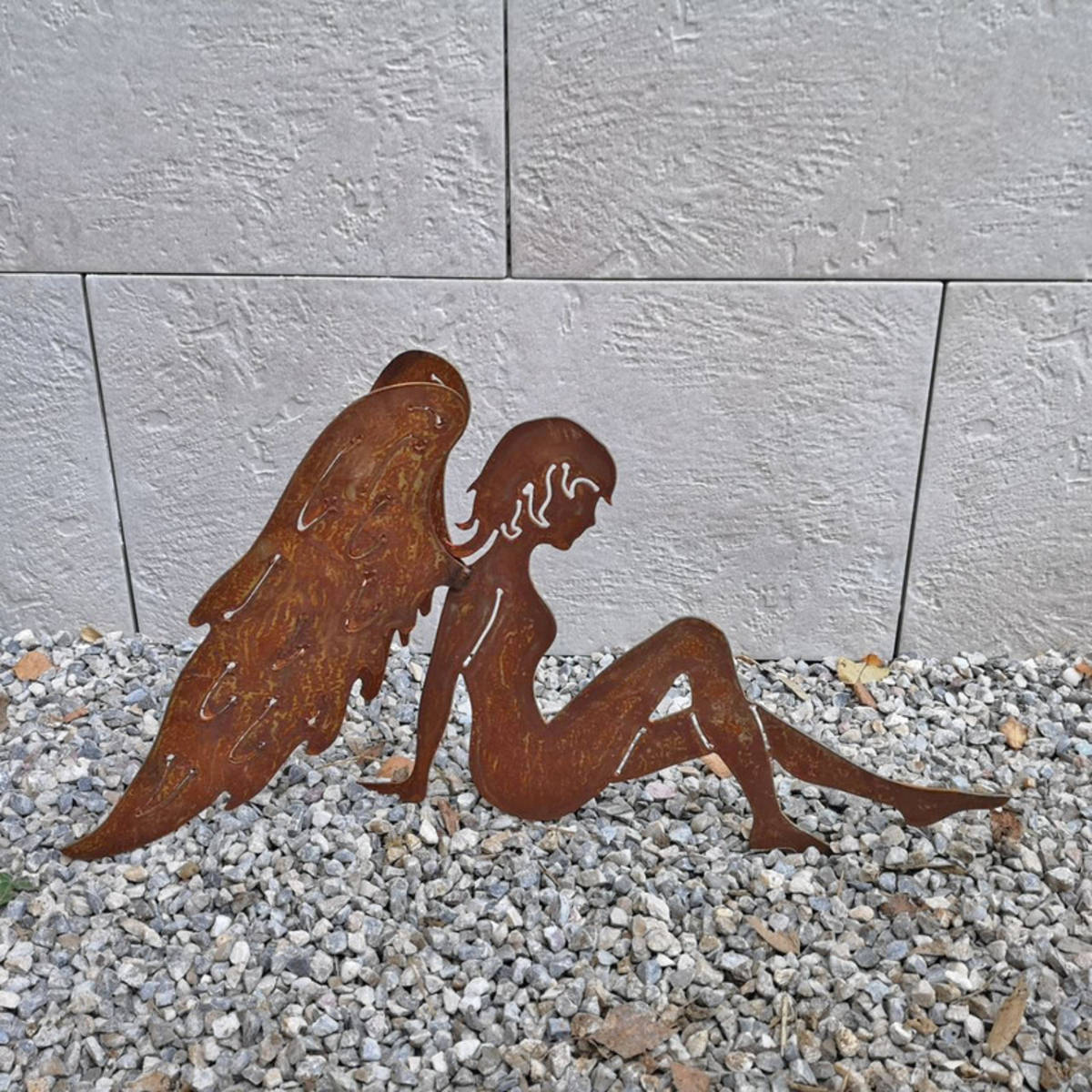 Ange en fer rouillé, à poser, longueur 60cm