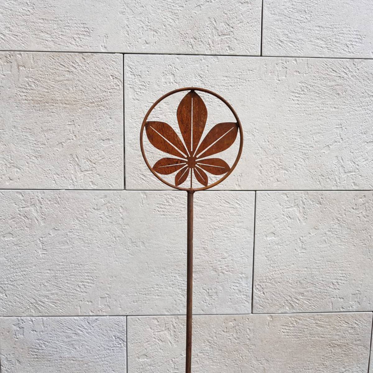 Deko Stecker ''Kastanie'' aus Rosteisen, Höhe 150cm
