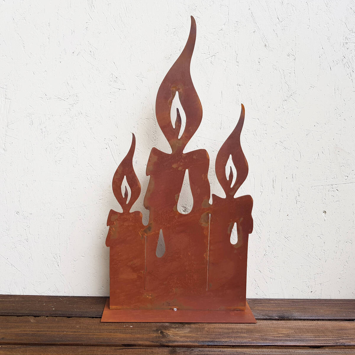 Groupe de bougies en fer rouillé, 34x64cm