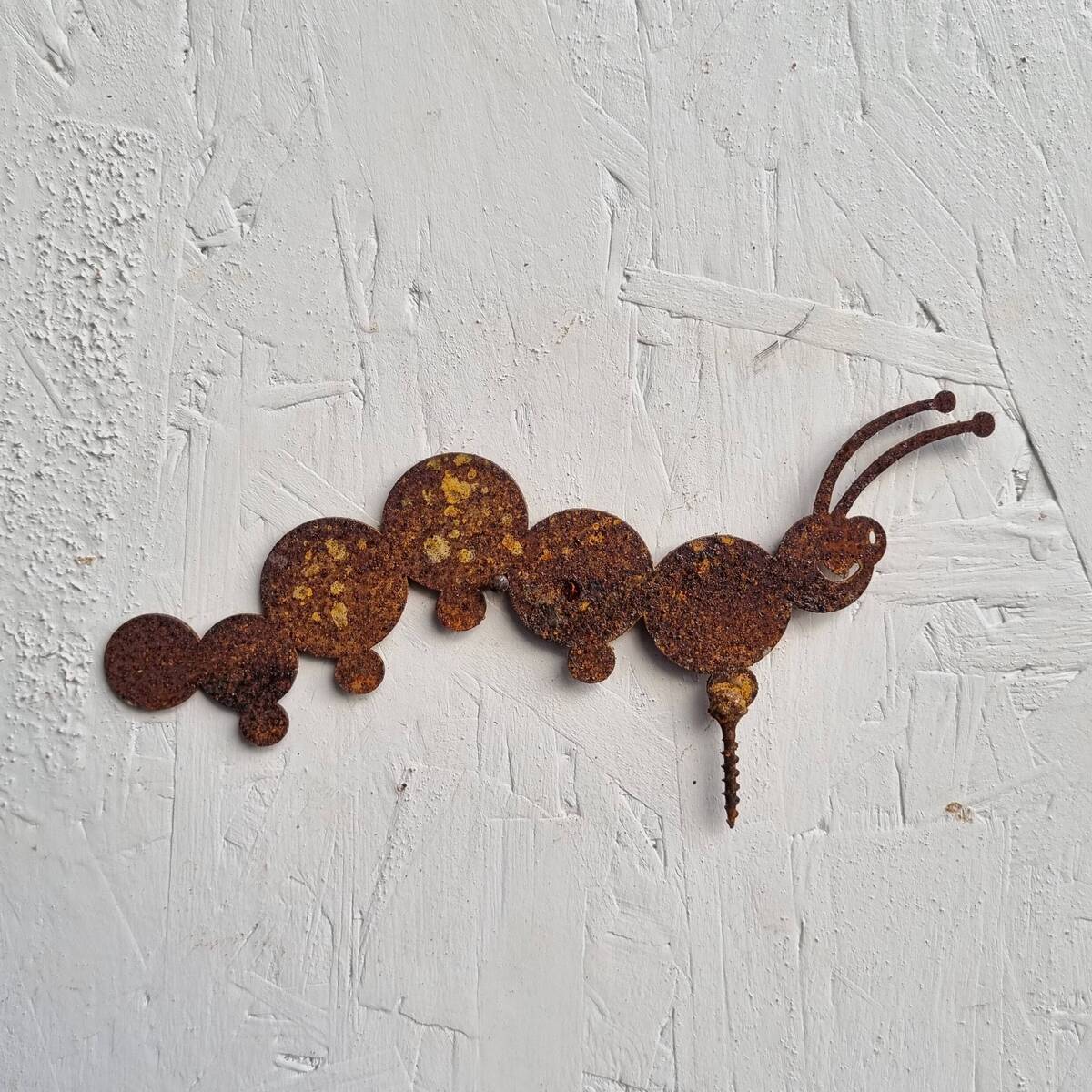 Vers en fer rouillé, 18 cm