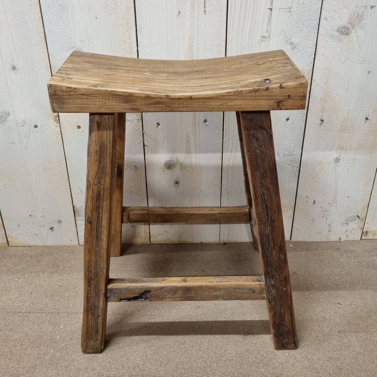 Tabouret typiquement chinois, colori naturel, H 57cm