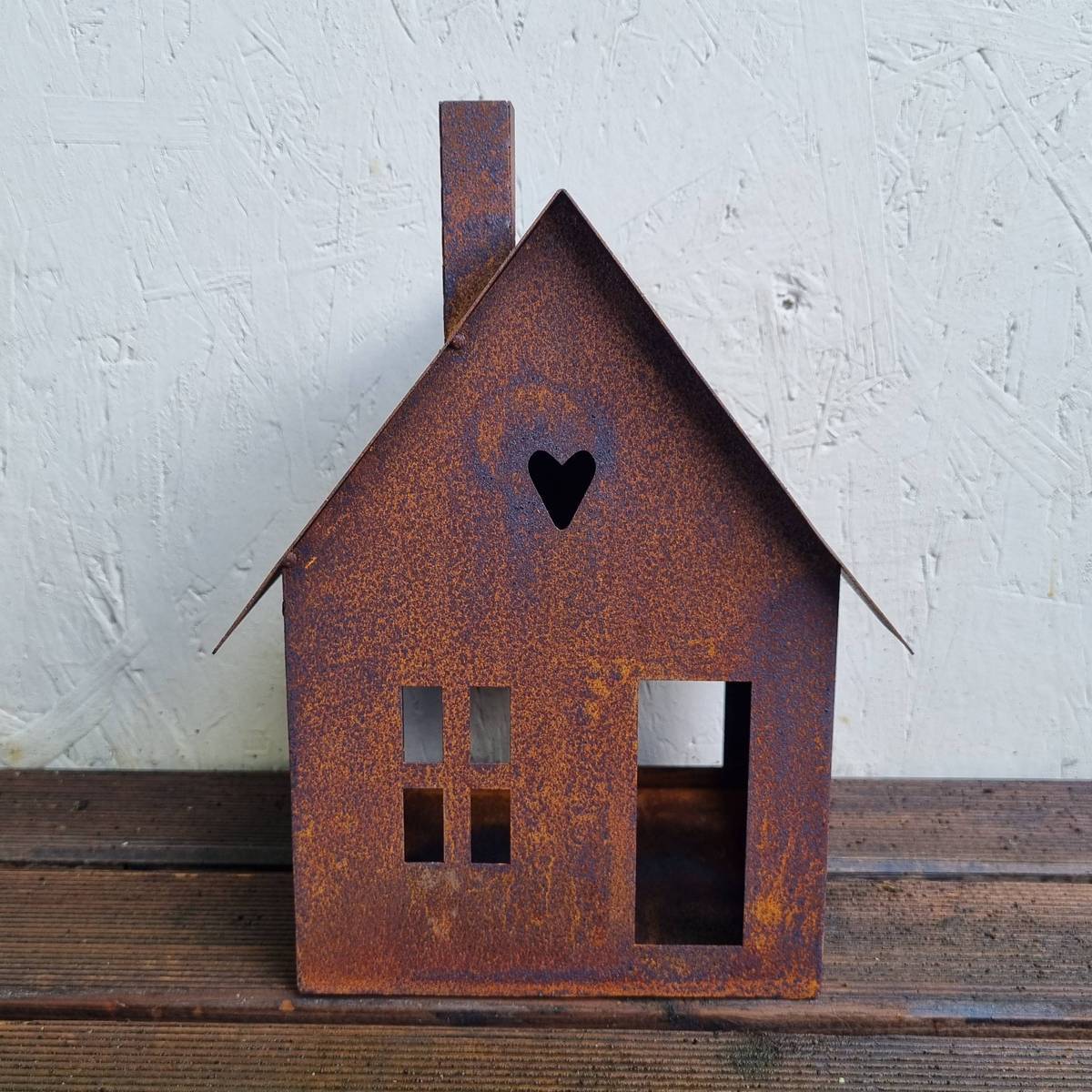 Maison en fer rouillé, 28 cm