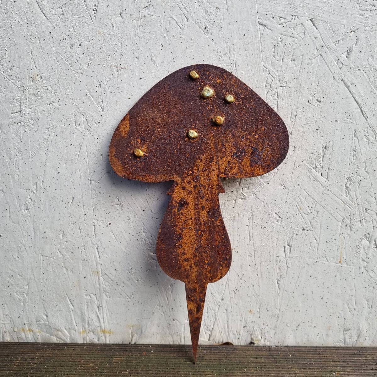 Champignon en fer rouillé, avec points dorés, 21 cm