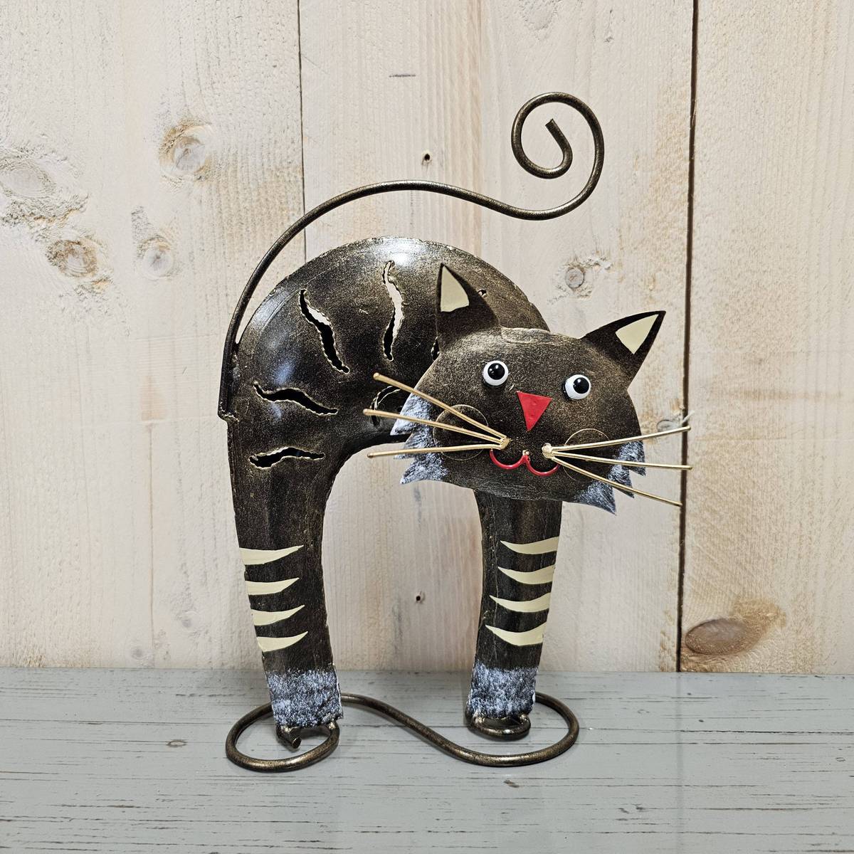 Chat en métal peint, 28 cm