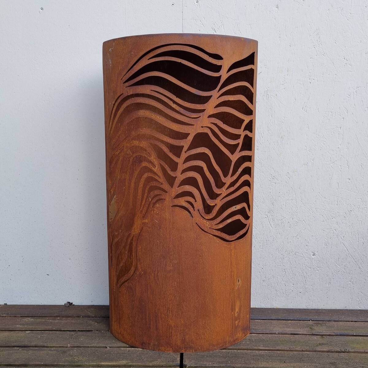 Colonne finement découpée, en fer rouillé, 98 cm 