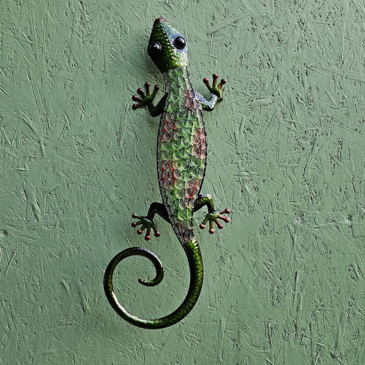 Salamandre en métal peint, à fixer contre un mur, H. 72 cm 