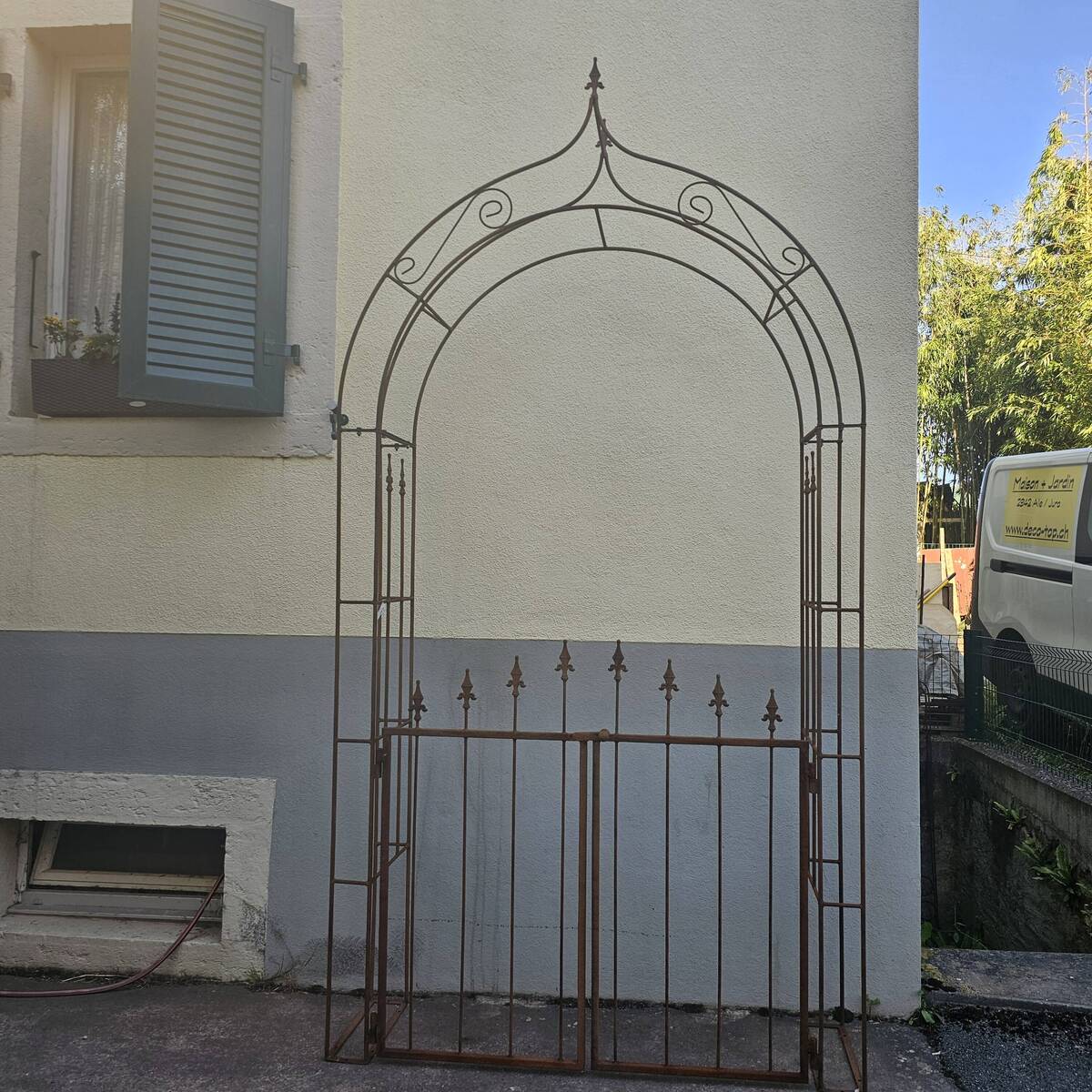 Arc pour rosier, en fer massif, avec portes, hauteur intérieur 242 cm, Largeur intérieur 125 cm 