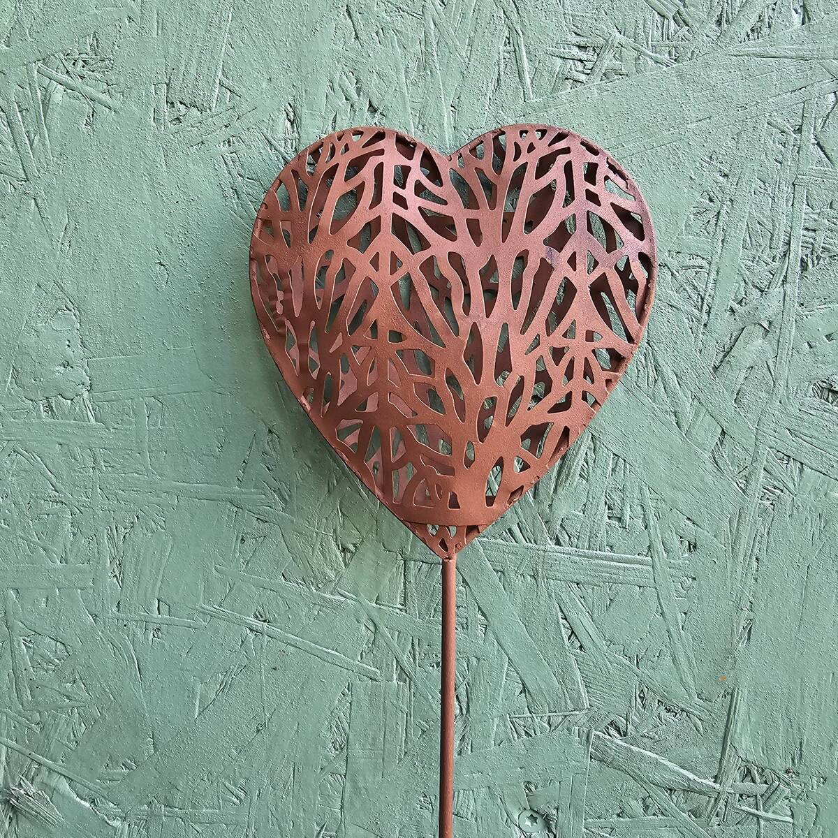 Coeur sur tige, en fer rouillé, 98 cm 