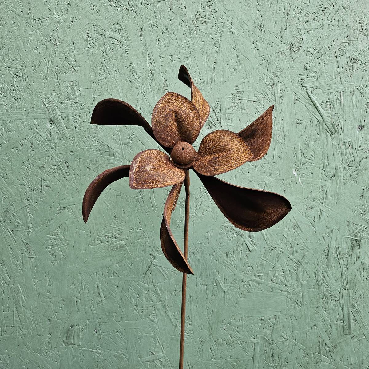 Windrad aus Rosteisen, Ø 38 cm, H. 155 cm 