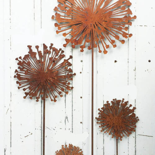 Fleurs en fer rouillé