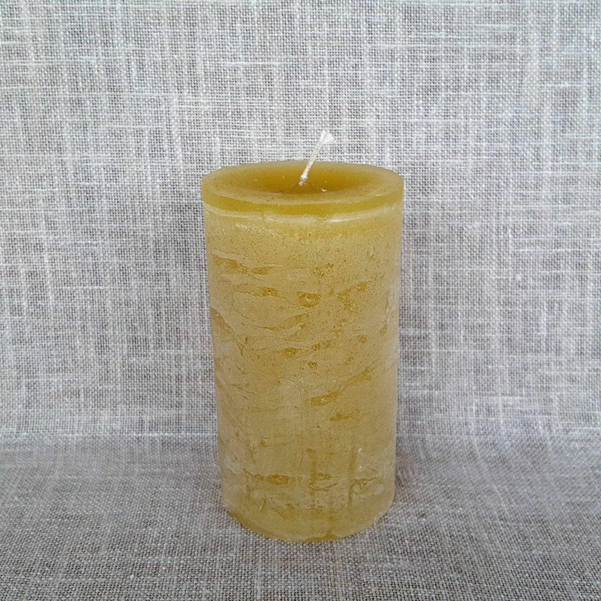 Kerze gelb, Ø 5.7cm / Höhe 10cm