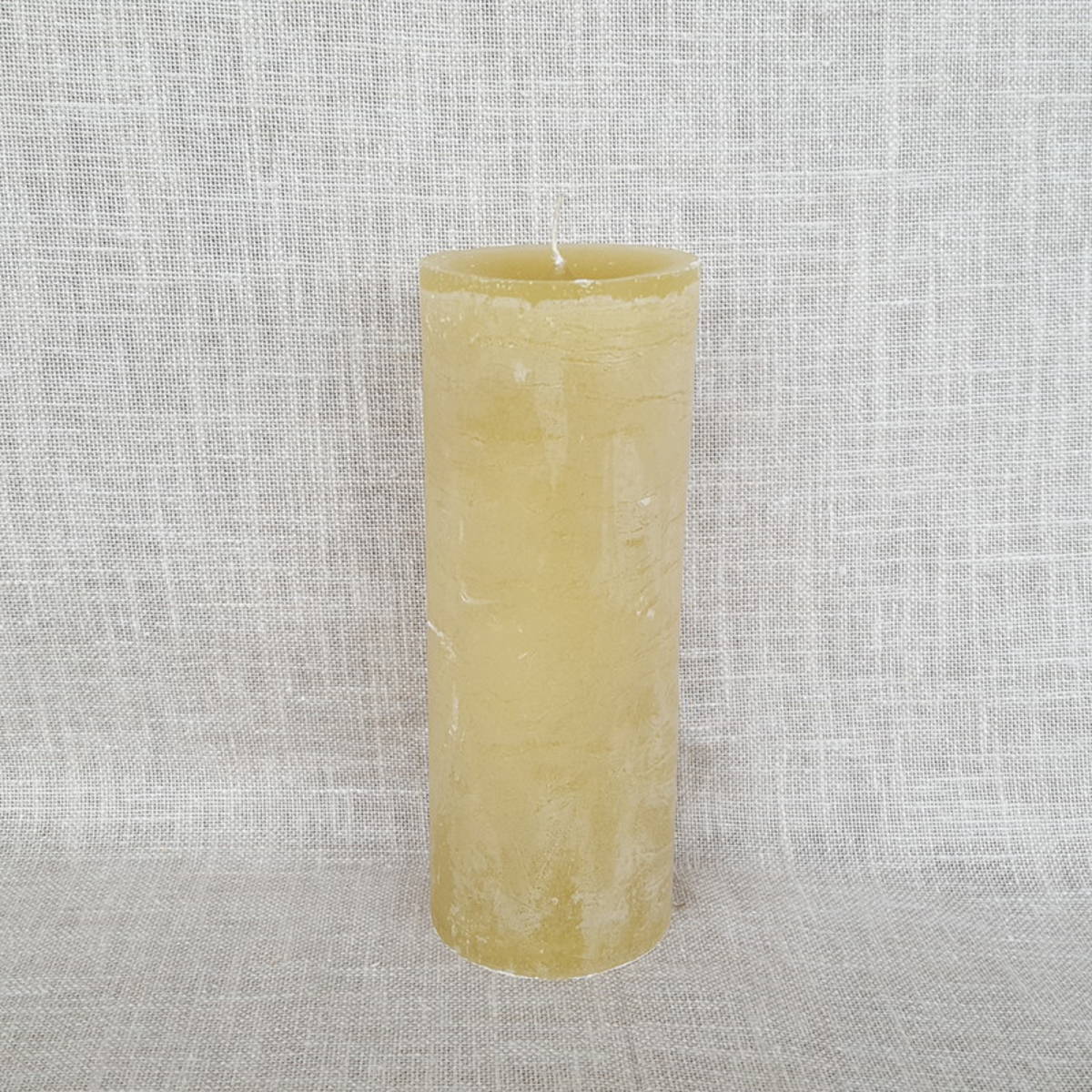 Kerze gelb, Ø 5.7cm / Höhe 15cm