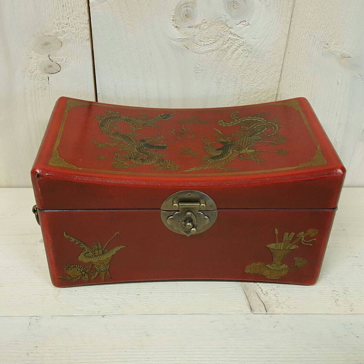 Chinesisches Schmuckkästli