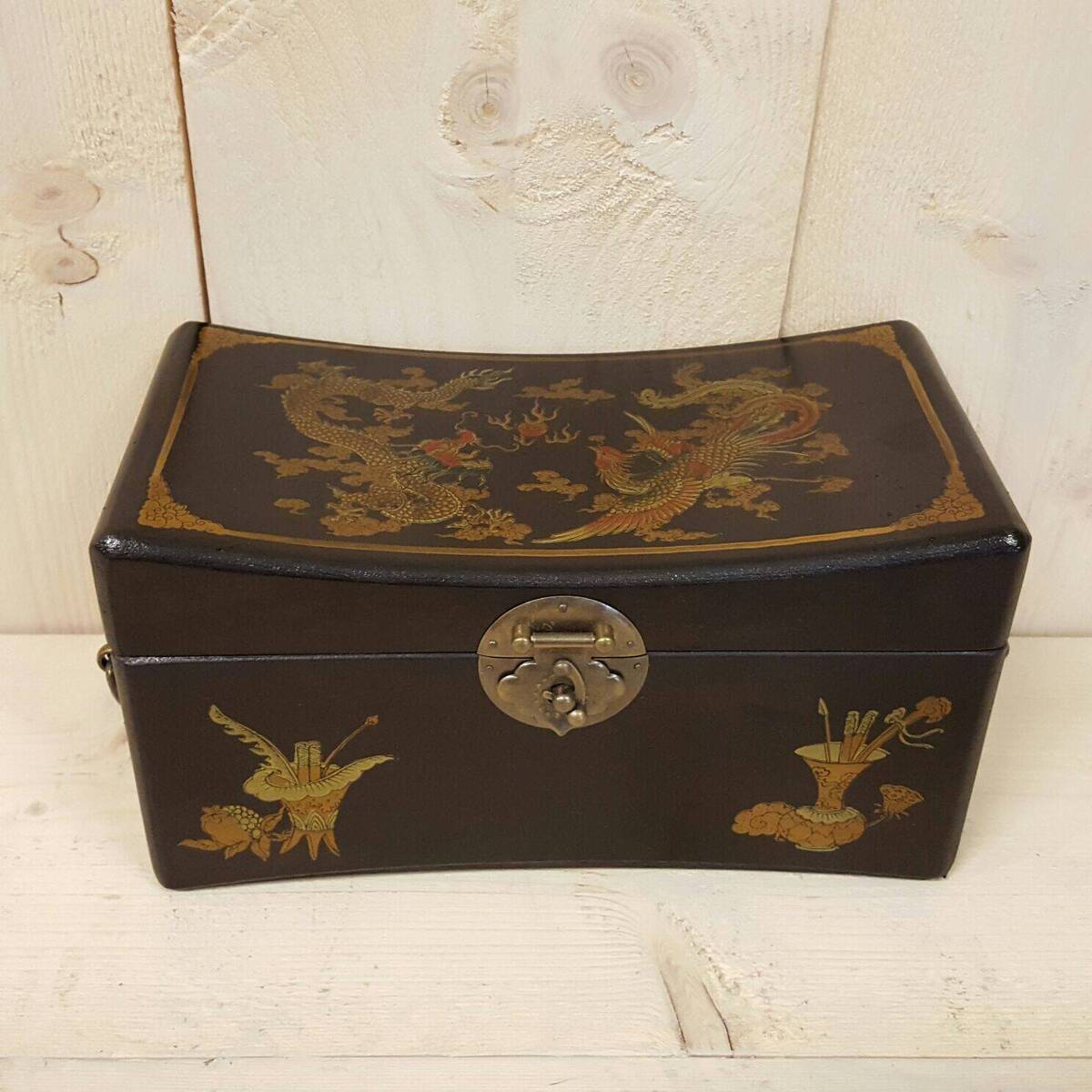 Chinesisches Schmuckkästli