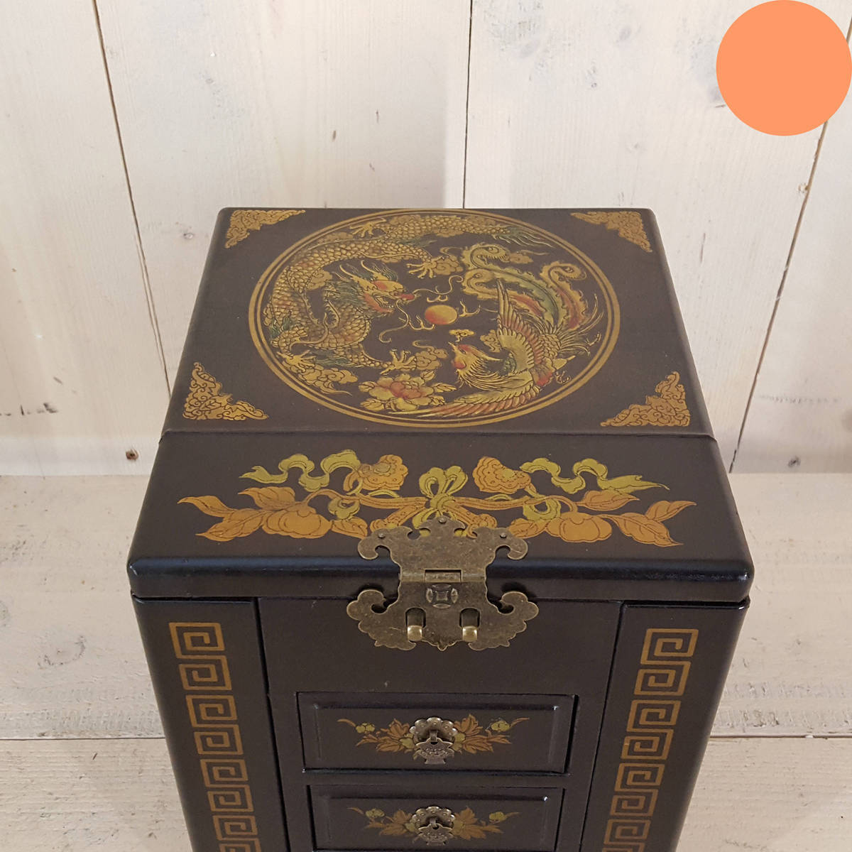 Chinesisches Schmuckkästli