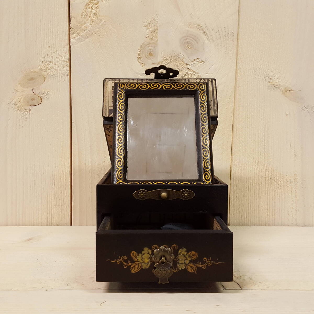 Chinesisches Schmuckkästli