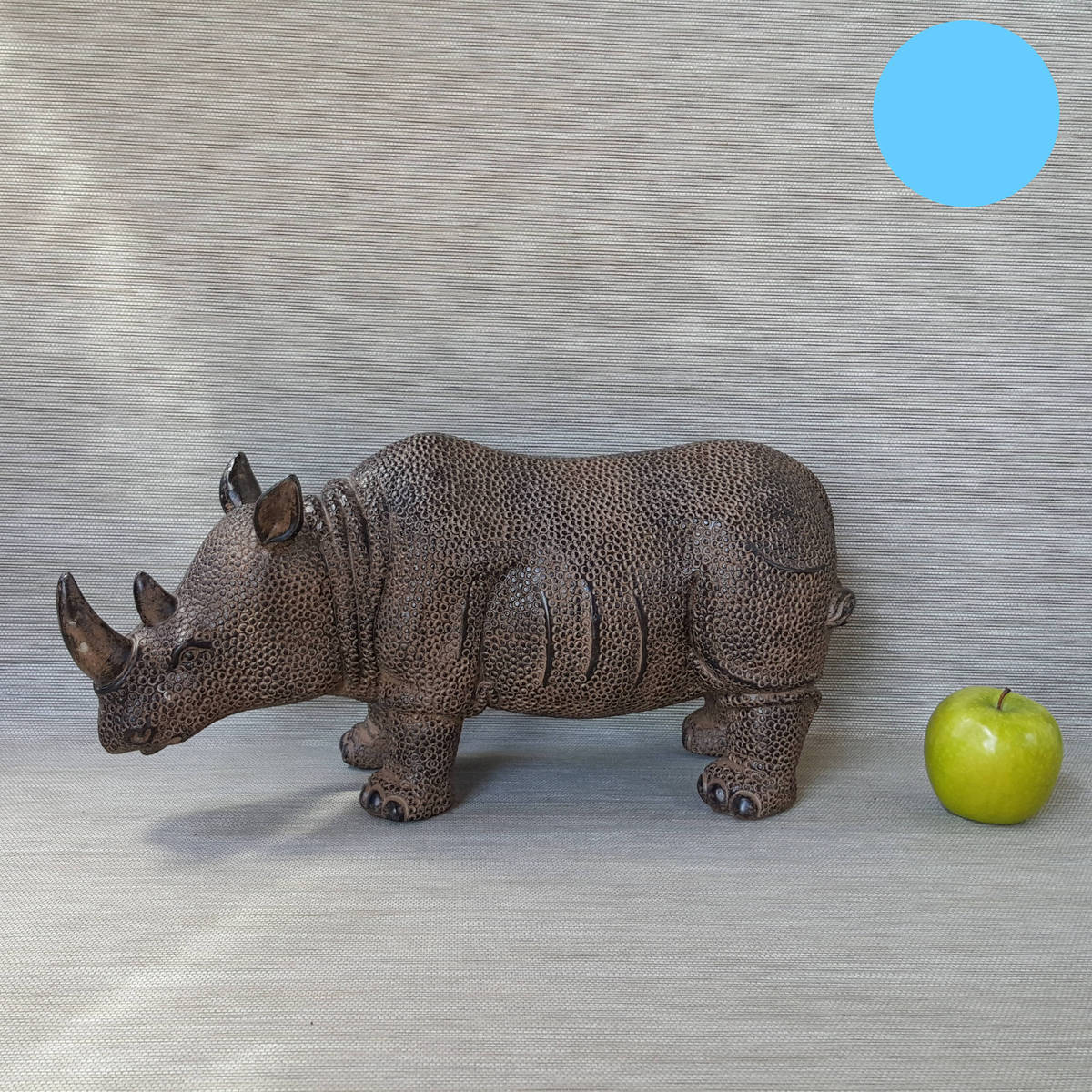 Nashorn aus Kunstharz, Länge 46cm