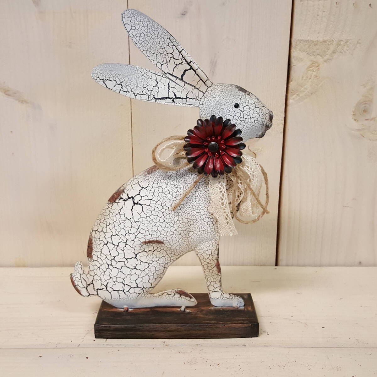 Lapin en métal peint, hauteur 33cm