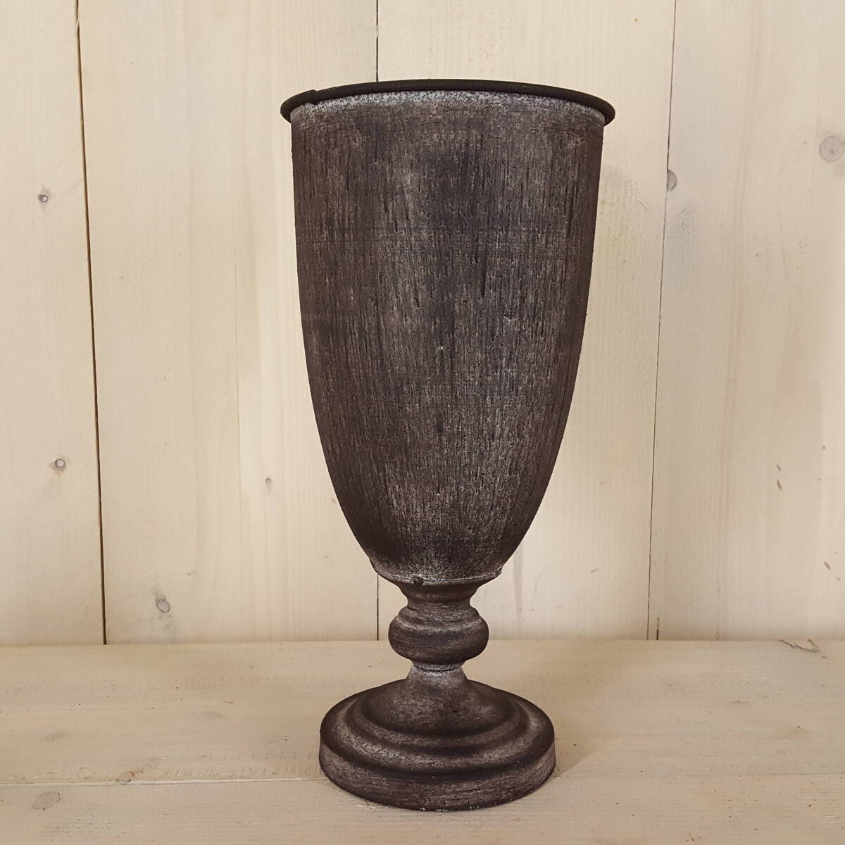 Dekokelch, grau bemalt