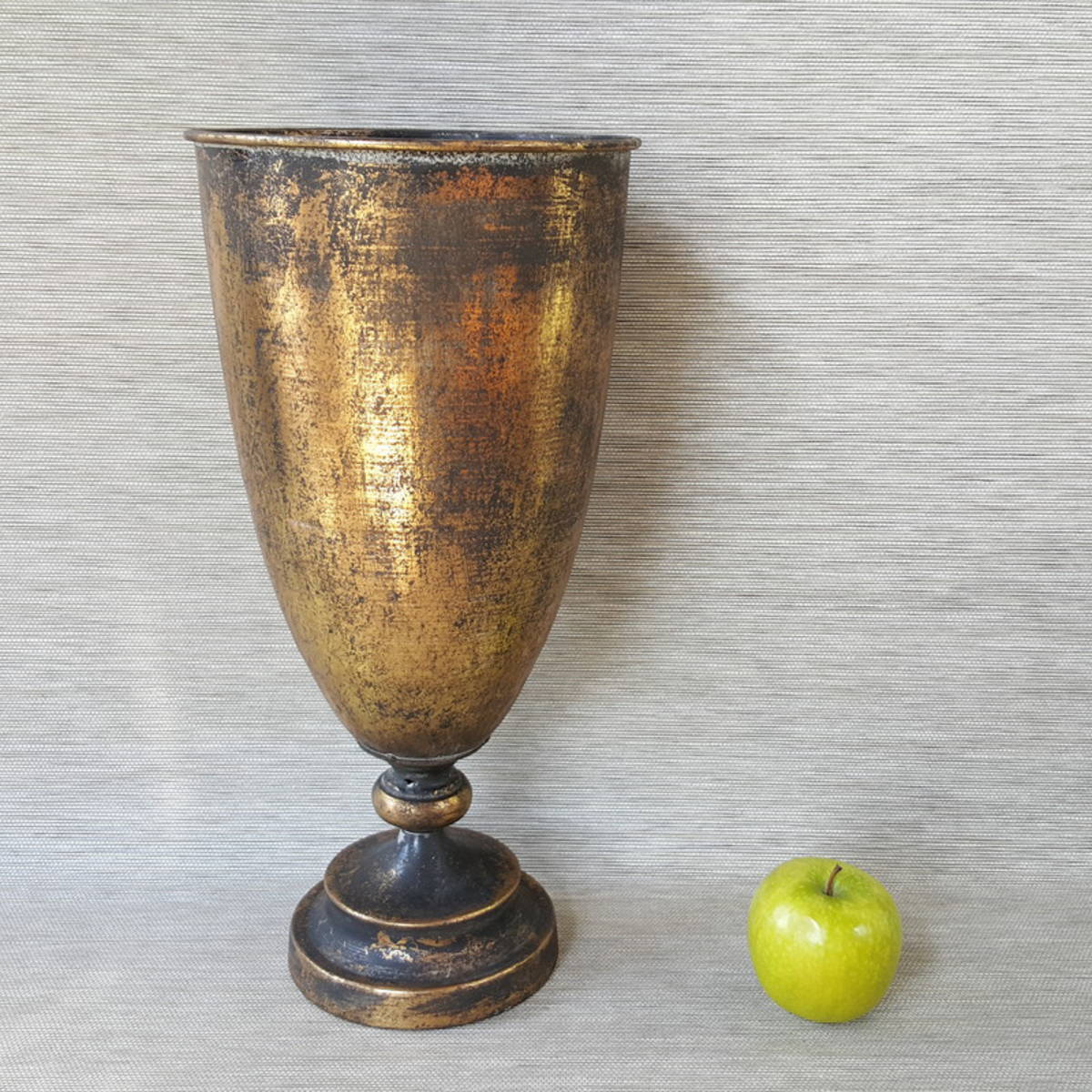 Dekokelch, gold bemalt, Höhe 44cm