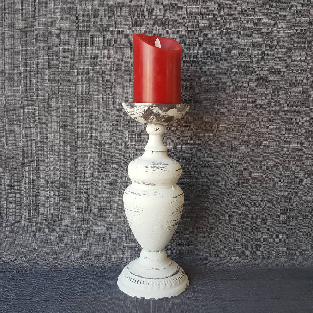 Kerzenhalter aus Metall, Look antik