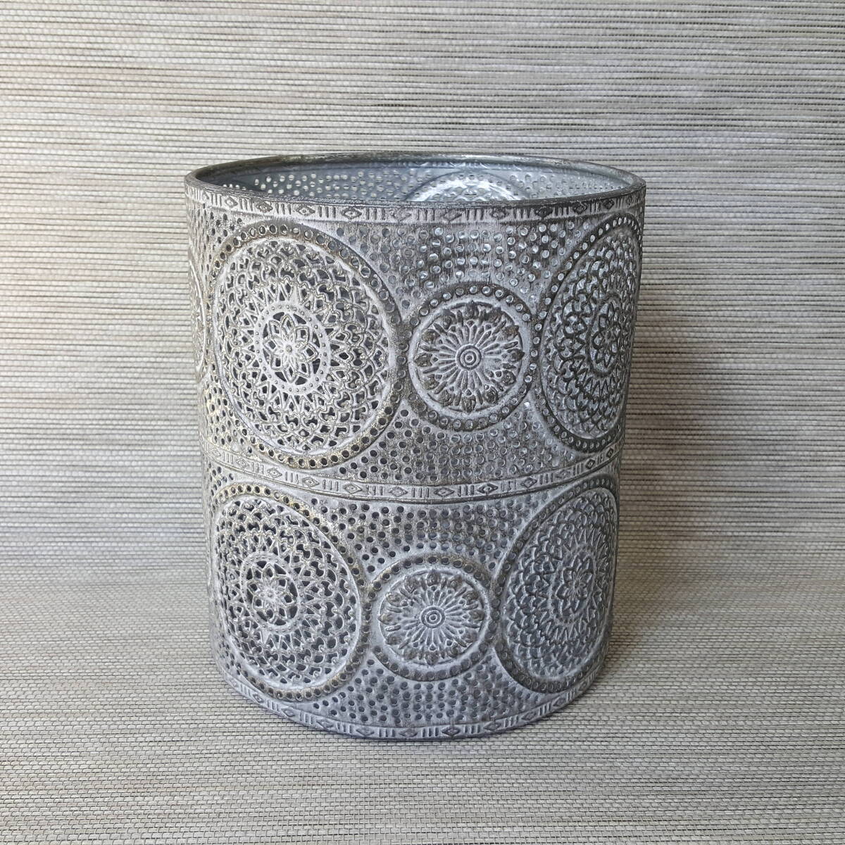 Windlicht aus Metall, Ø13.5cm / Höhe 15.5cm