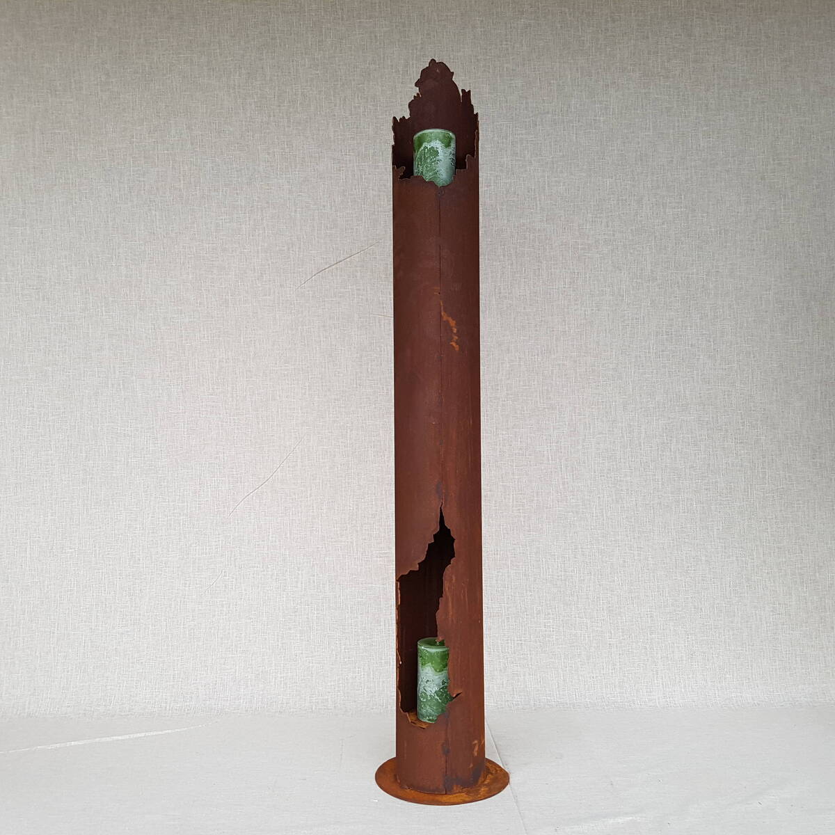 Colonne en fer rouillé, Hauteur 150cm