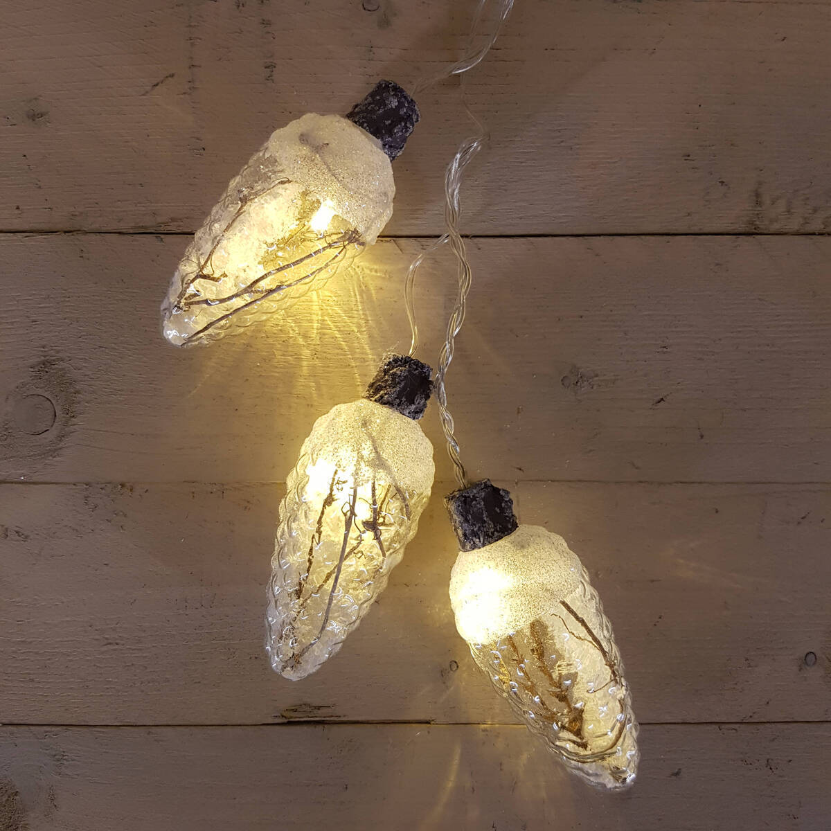 Chaîne de lumière LED, 5 pommes de pin, à utiliser avec batterie AA, (pas compris)  