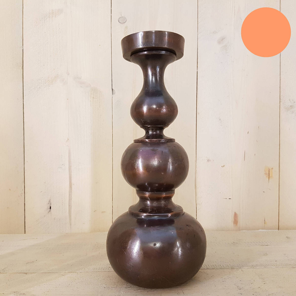 Bougeoire, très stable par son poids  