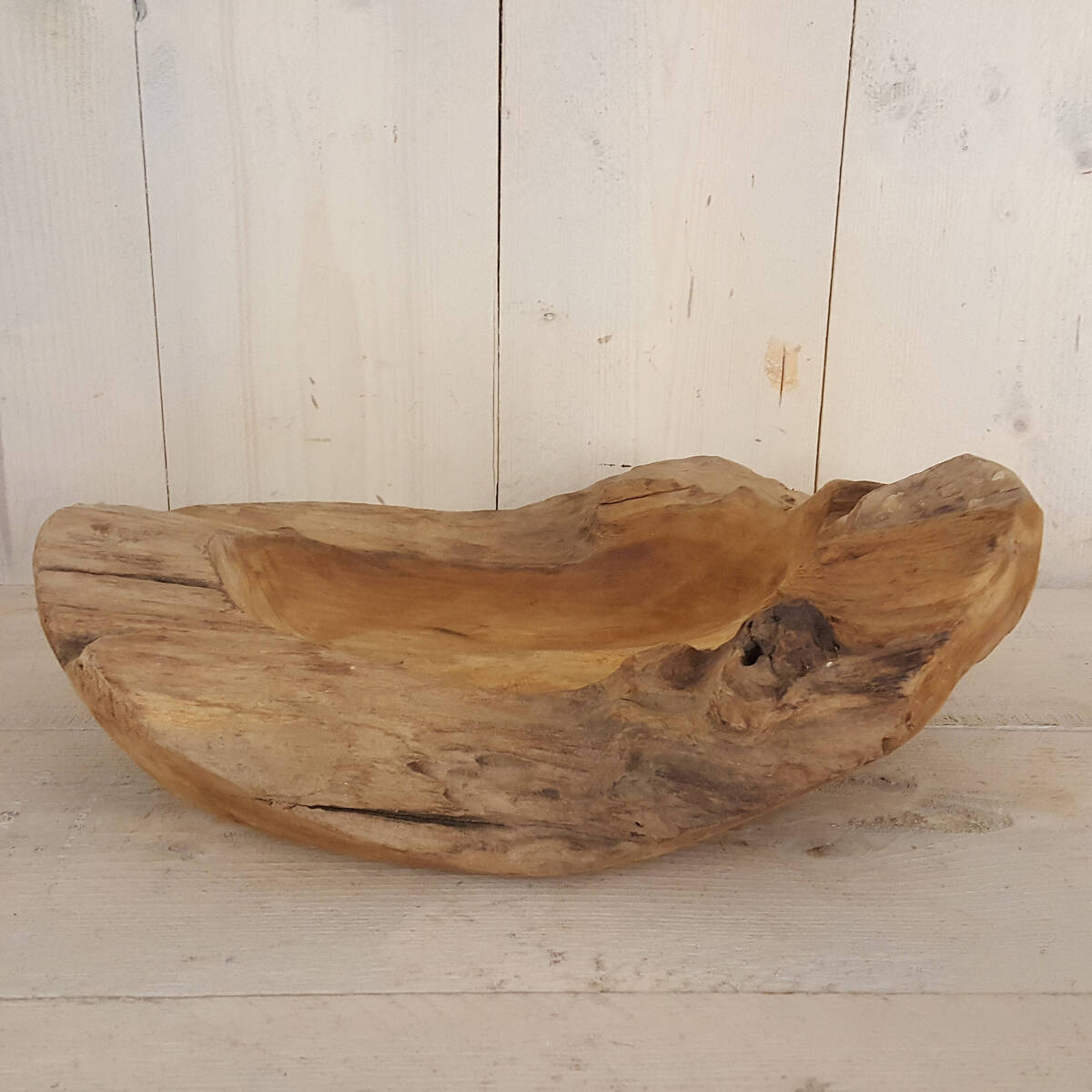 Schale aus Teak Holz, sehr schön verarbeitet, jedes Stück ist anders