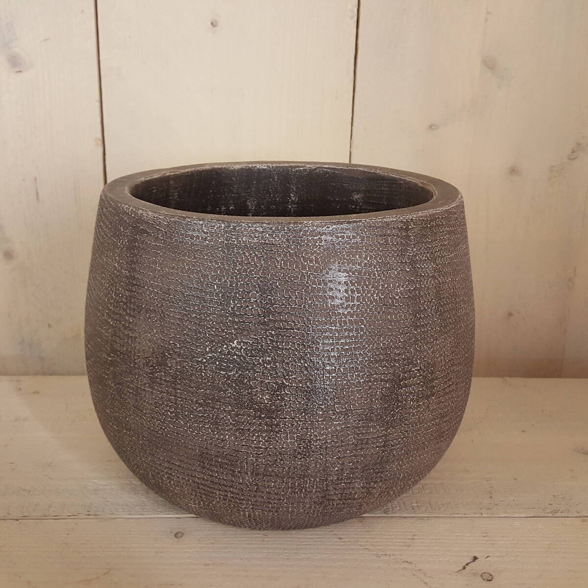 Übertopf aus Keramik, Design Ton in Ton