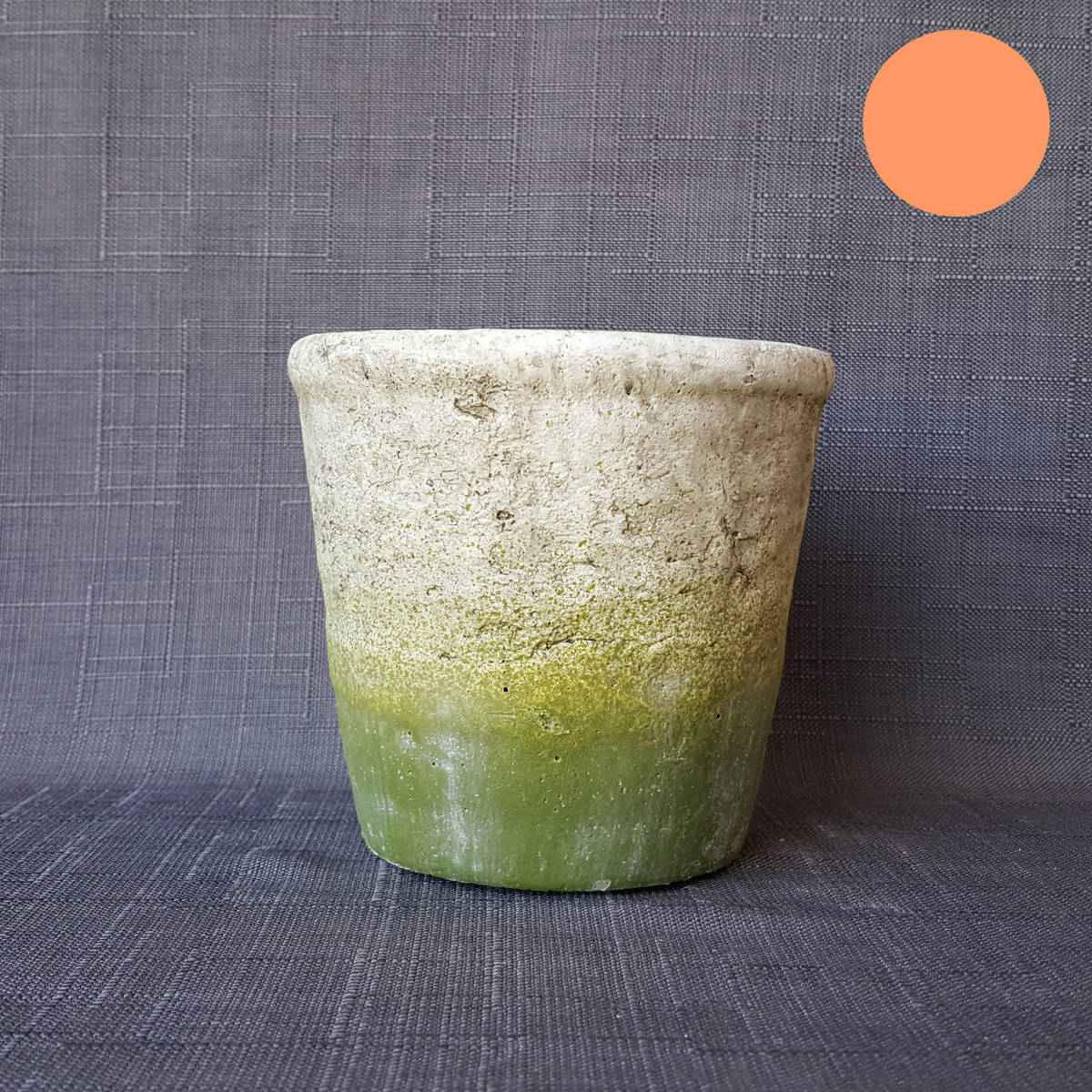 Übertopf aus Keramik, alt gemacht