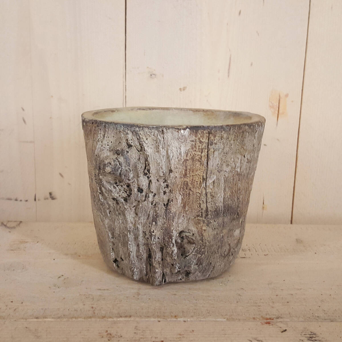 Übertopf aus Keramik, Look wie Baumrinde