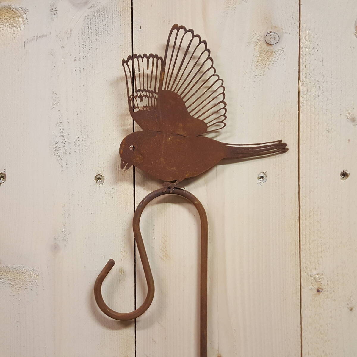 Oiseau sur tige, hauteur 150 cm, en fer rouillé  