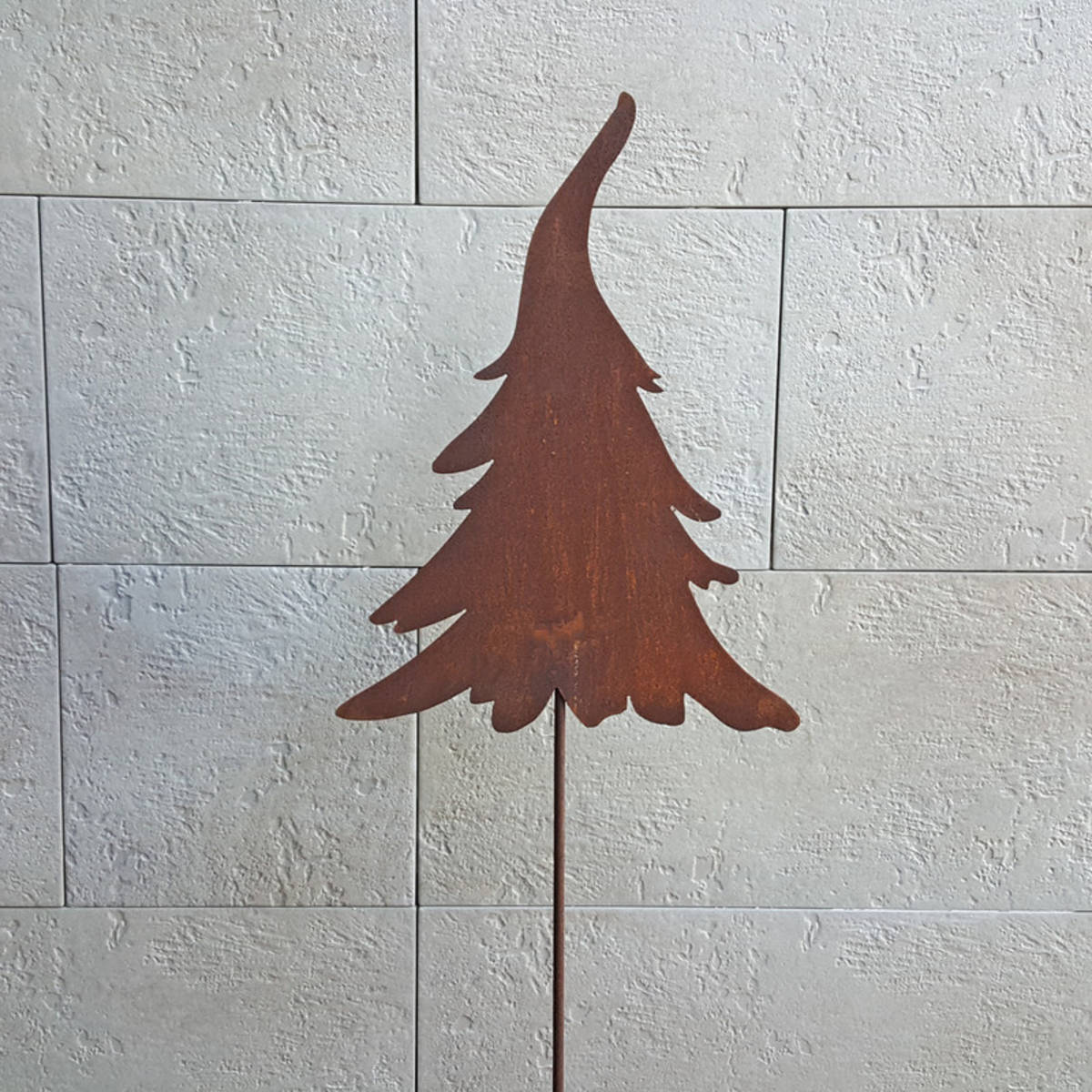 Sapin en fer rouillé, à piquer, hauteur 120cm