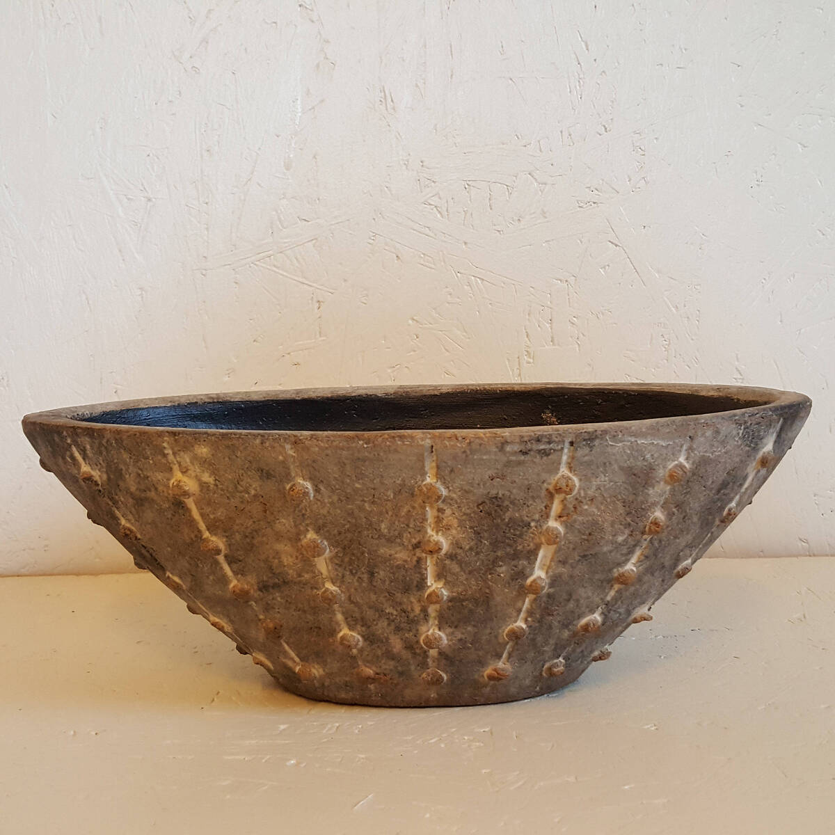 Schale aus Steingut, oval, Länge 31cm