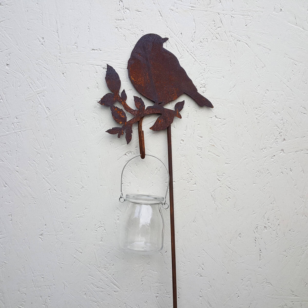 Vogel auf Ast am Stab, aus Rosteisen, H 115cm