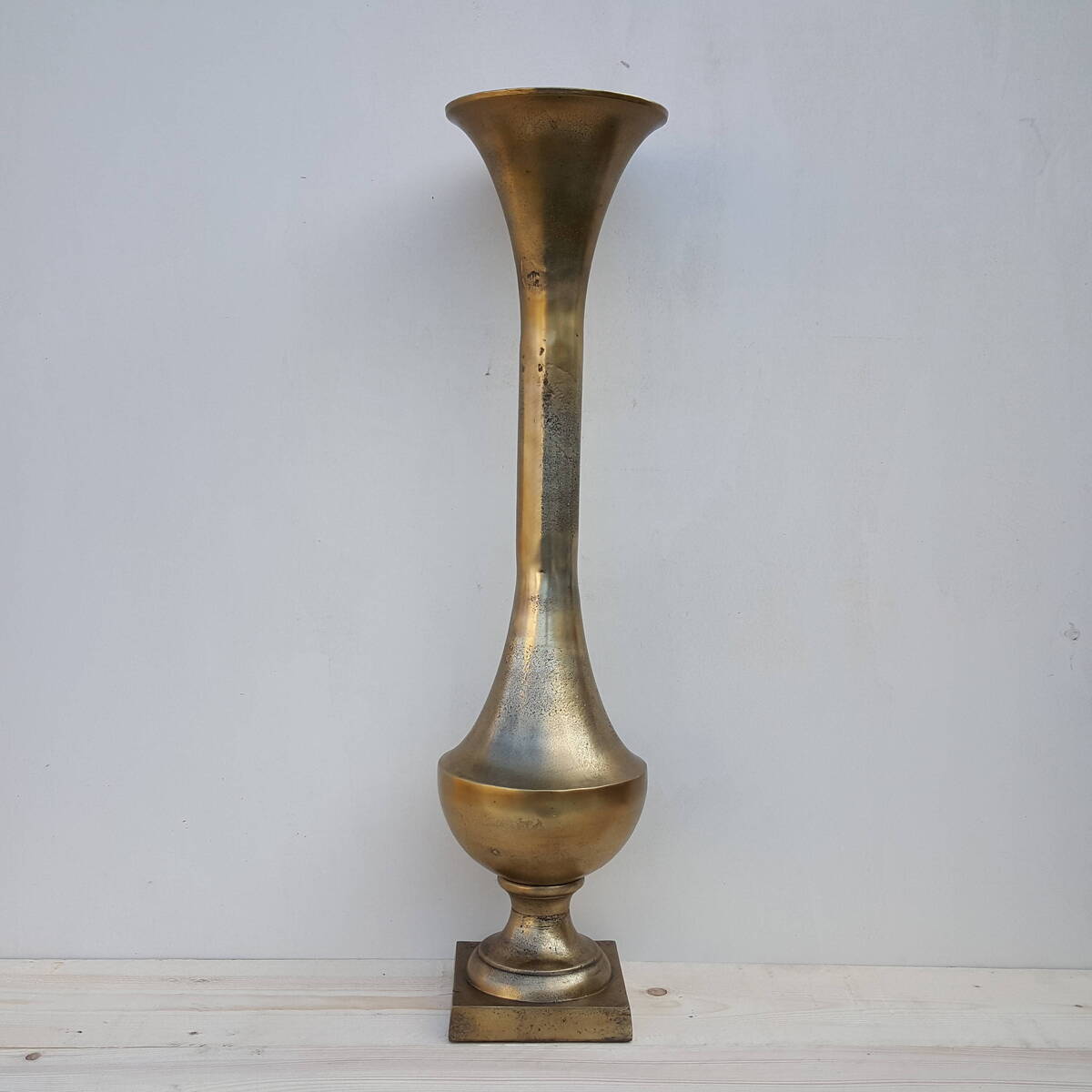 Bodenvase aus Metall, Höhe 80cm