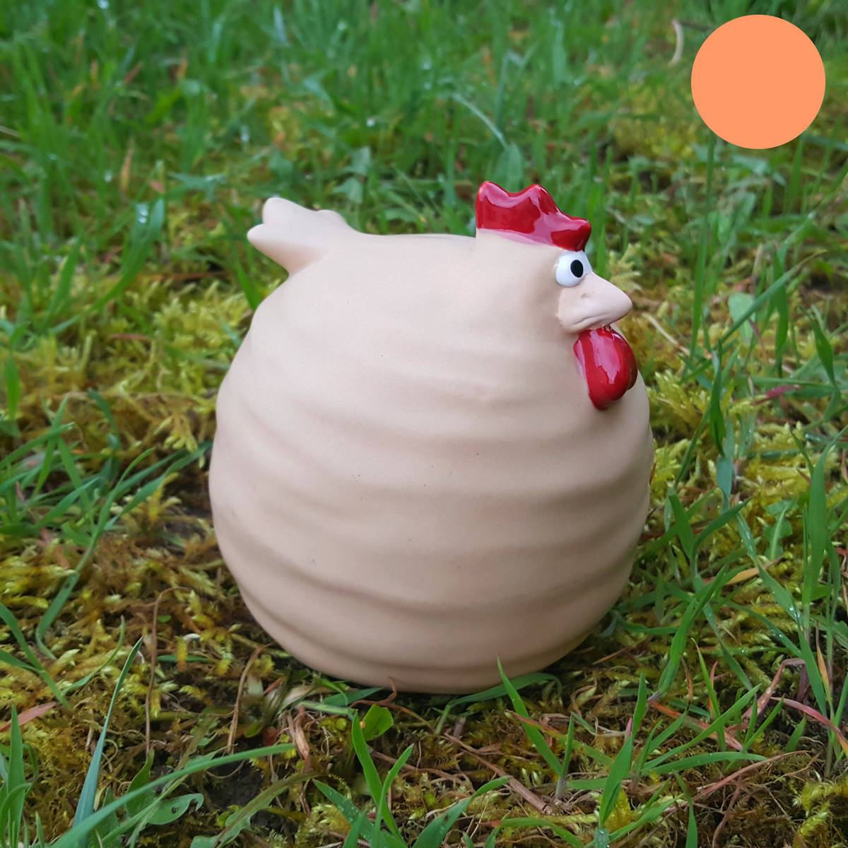 Poule en pierre, H. 12 cm 