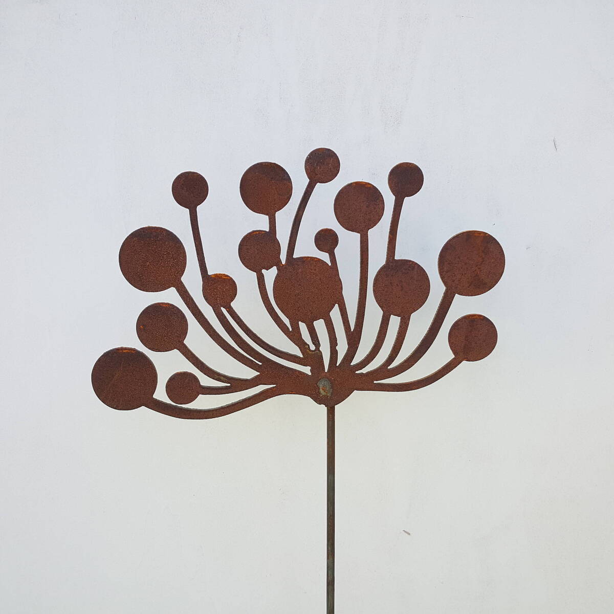 Blume aus Rostmetall, Höhe 145cm