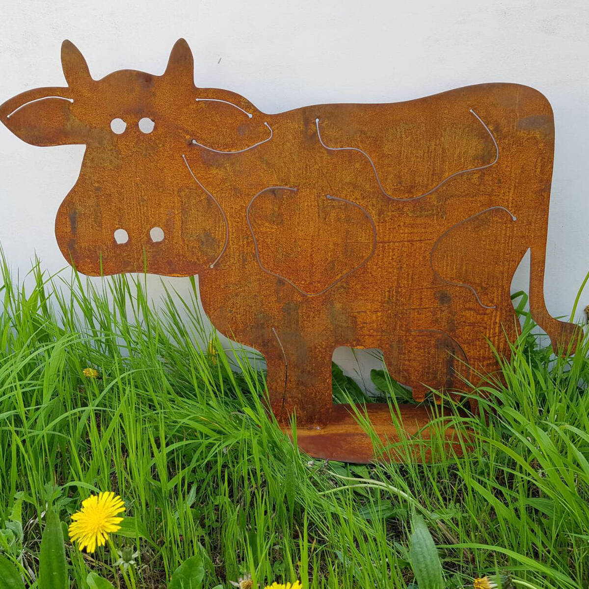 Vache en fer rouillé, L. 83cm  