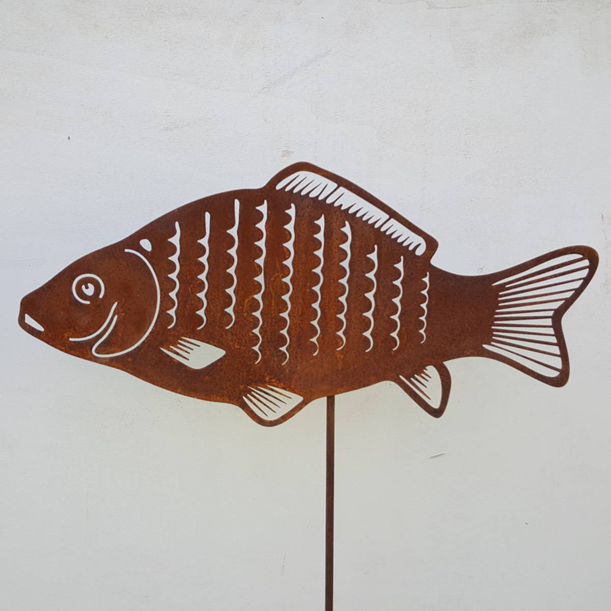 Fisch aus Rostmetall auf Stab, Höhe 115cm