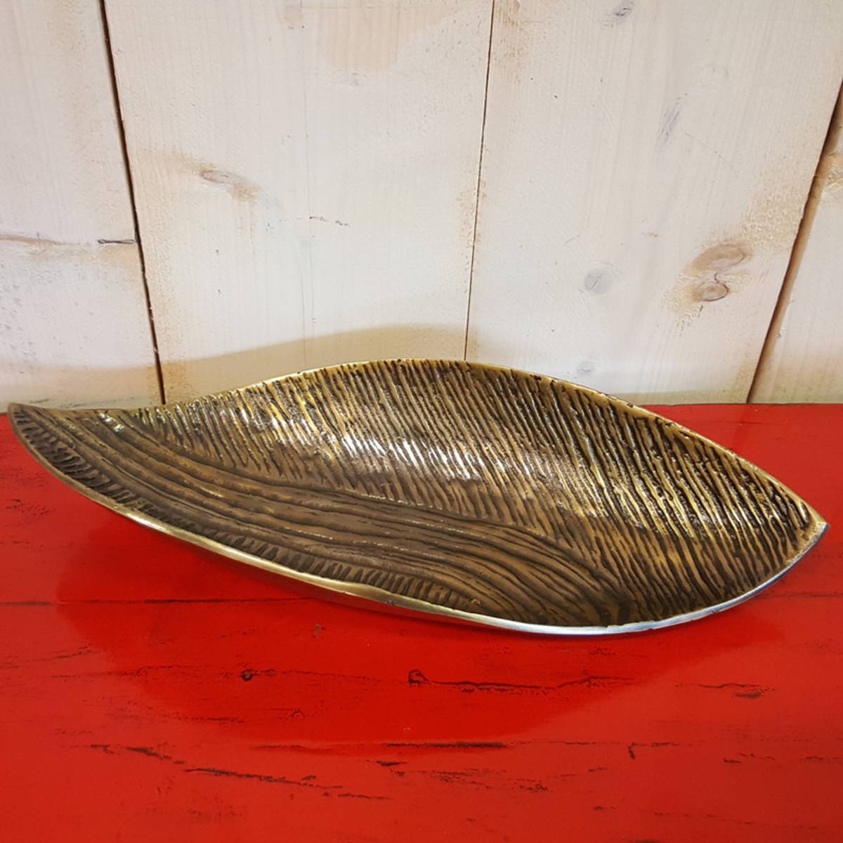 Plat en métal, or antique, Longueur 47cm