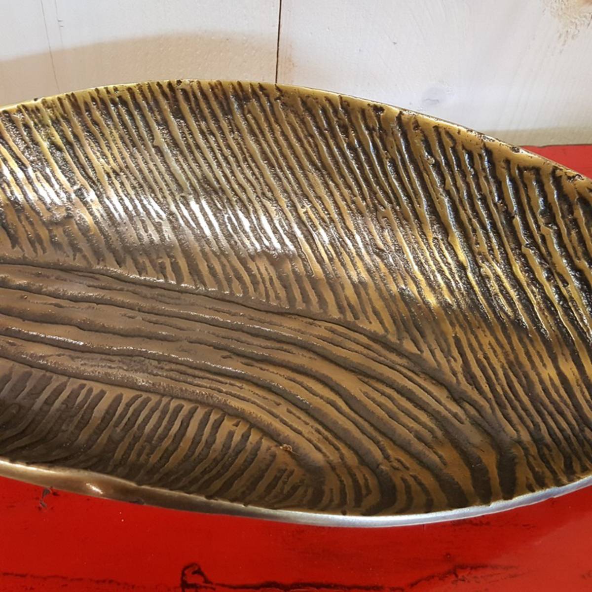 Plat en métal, or antique, Longueur 47cm